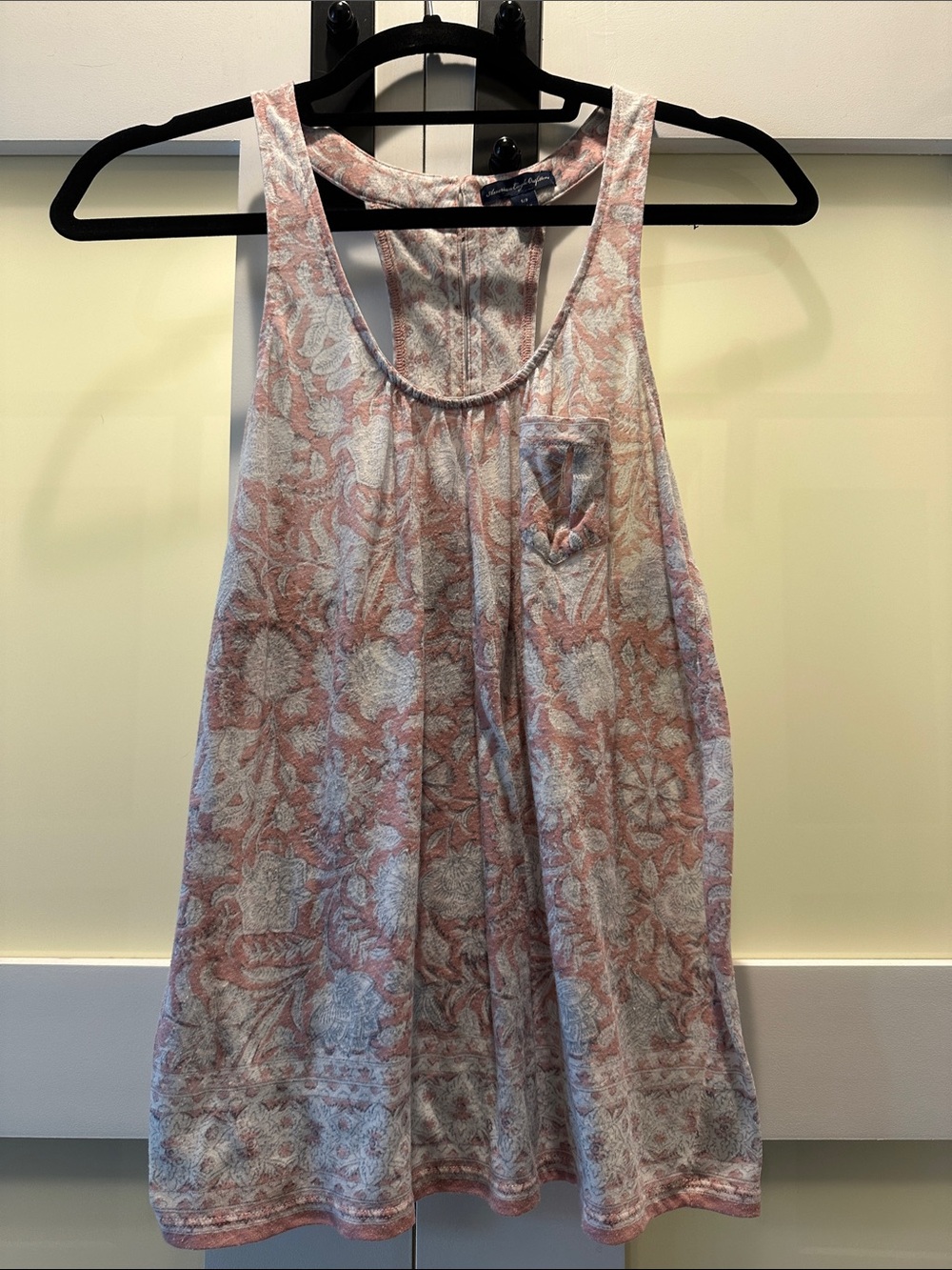 American Eagle Outfitters Pink and White Floral Racerback Tank